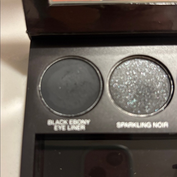 Laura Mercier Rare & Disc Shadow Palette - Picture 5 of 9